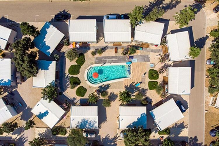 Mobile Home Mediteran Superior By The Pool In Caravan Park Strasko, נובליה מראה חיצוני תמונה