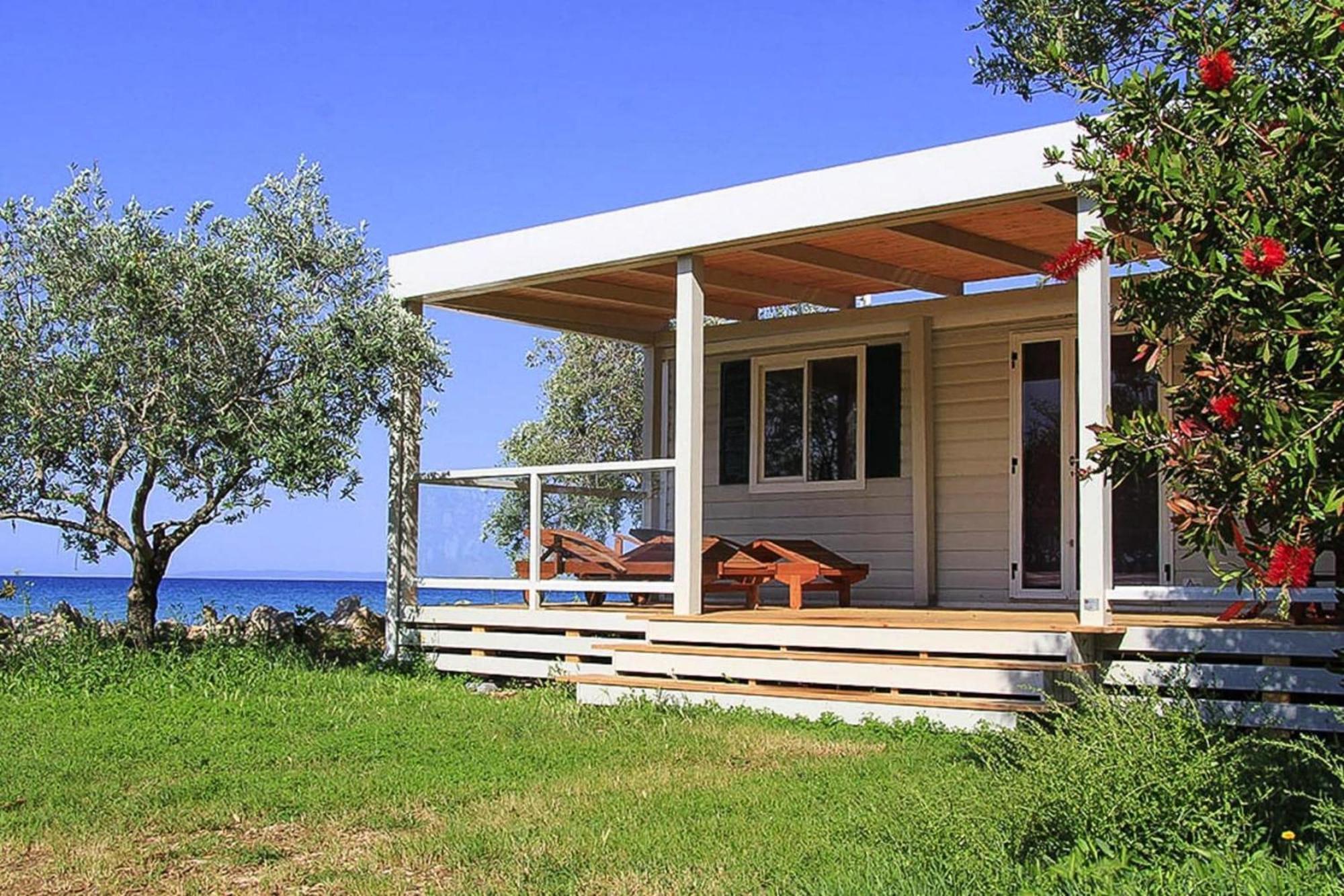 Mobile Home Mediteran Superior By The Pool In Caravan Park Strasko, נובליה מראה חיצוני תמונה